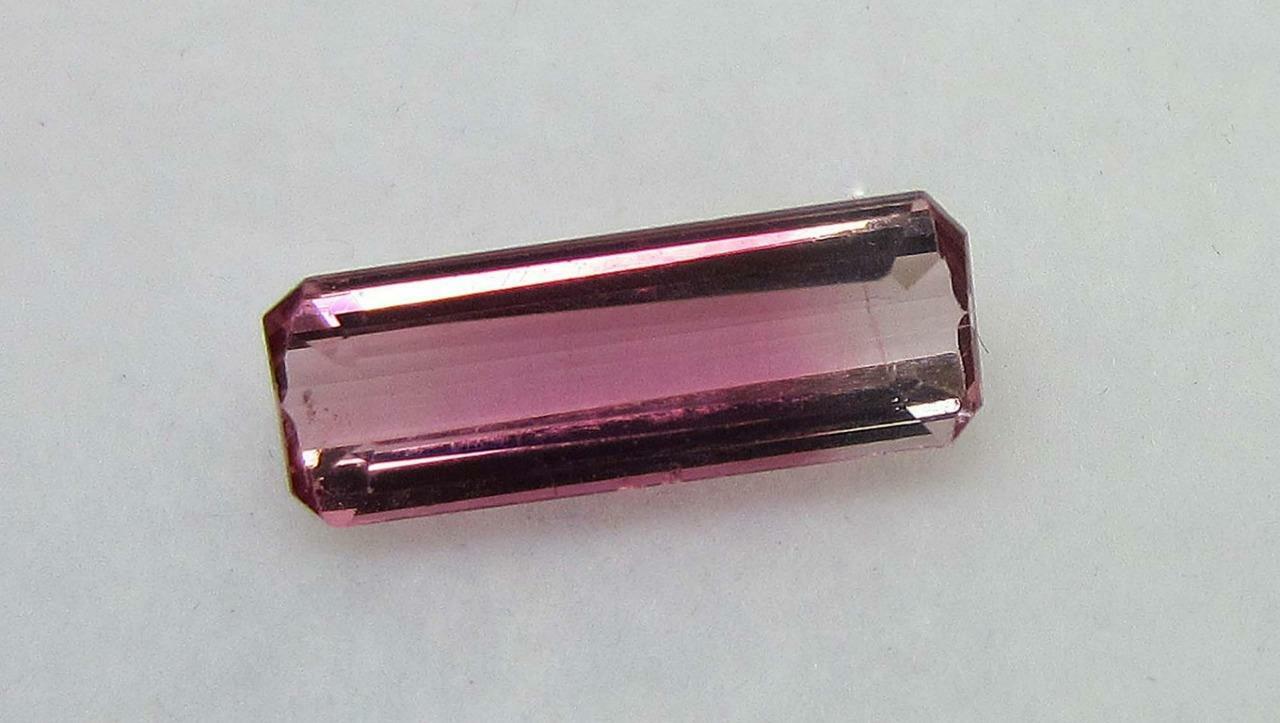 1.5 CARATS RECTANGULAR OCTAGON BI-COLOR PINK TOURMALINE GEMSTONE- BCT-0018