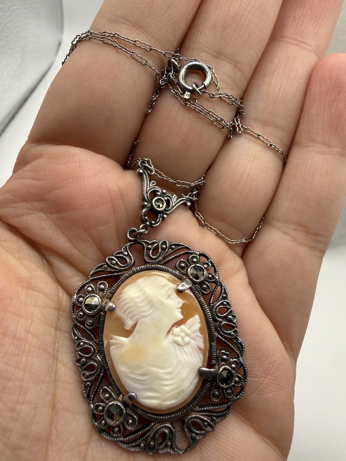 Vintage Sterling Silver Shell Cameo Marcasite Filigree Pendant Necklace