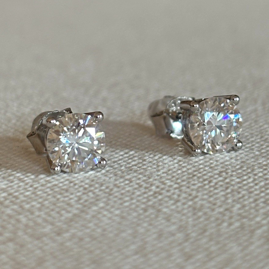 Moissanite Stud Earrings 1CT Sterling Silver 925 GRA Certified