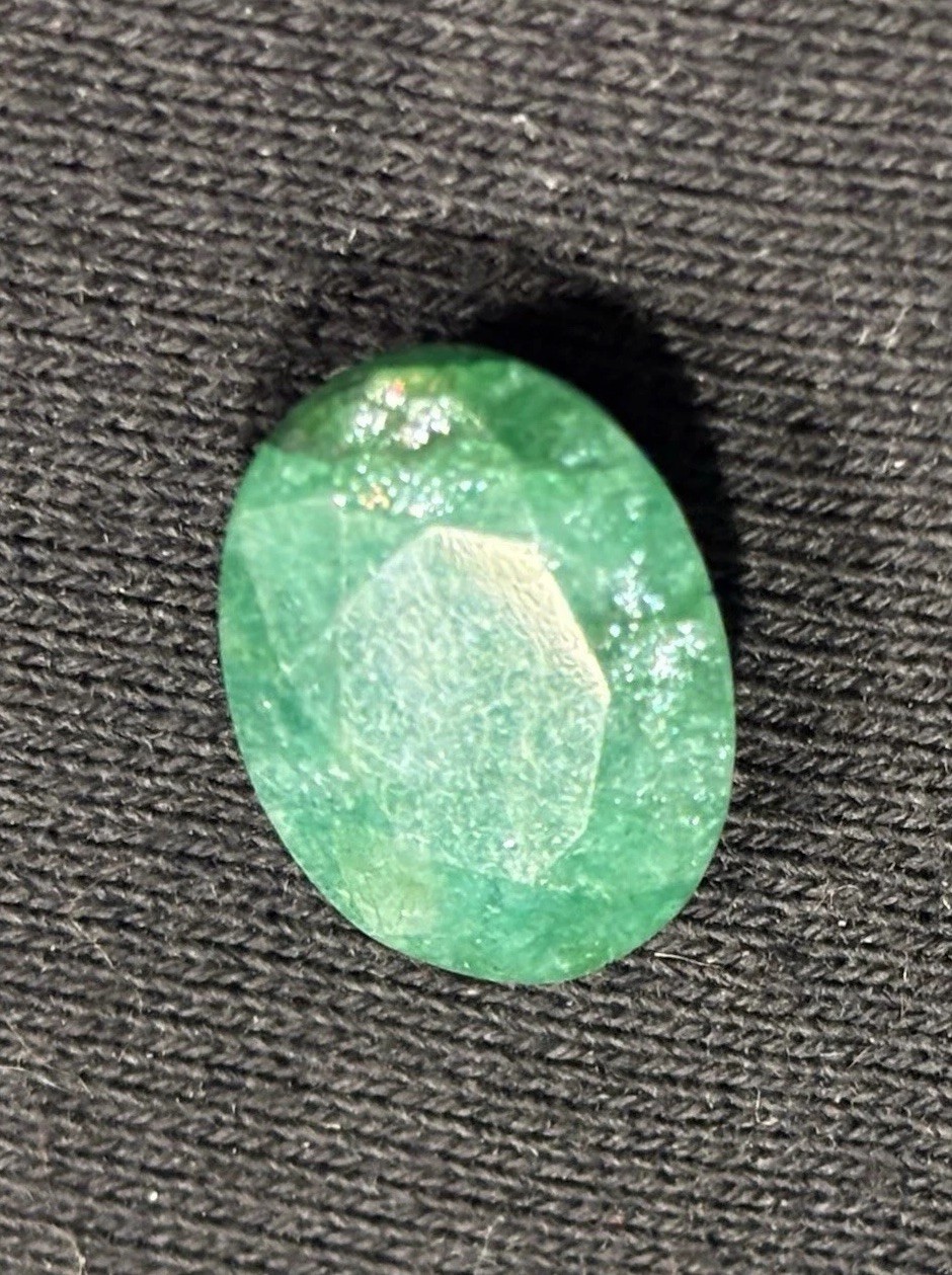 8.3ct Green MAGIC Emerald / Beryl Oval Faceted Heavily Included