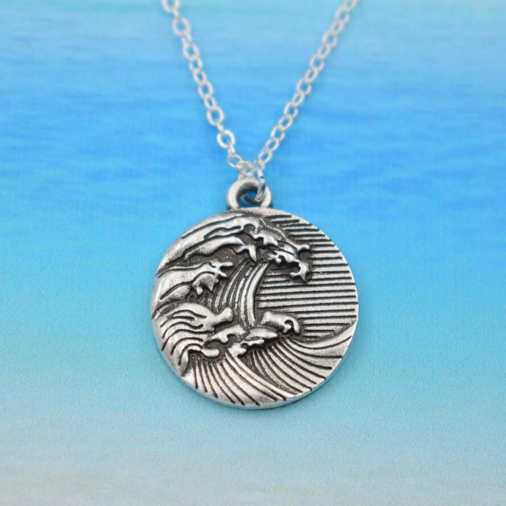 GREAT WAVE NECKLACE 0.75″ Round Pendant 18″ Chain Surfing Beach Ocean Surf NEW