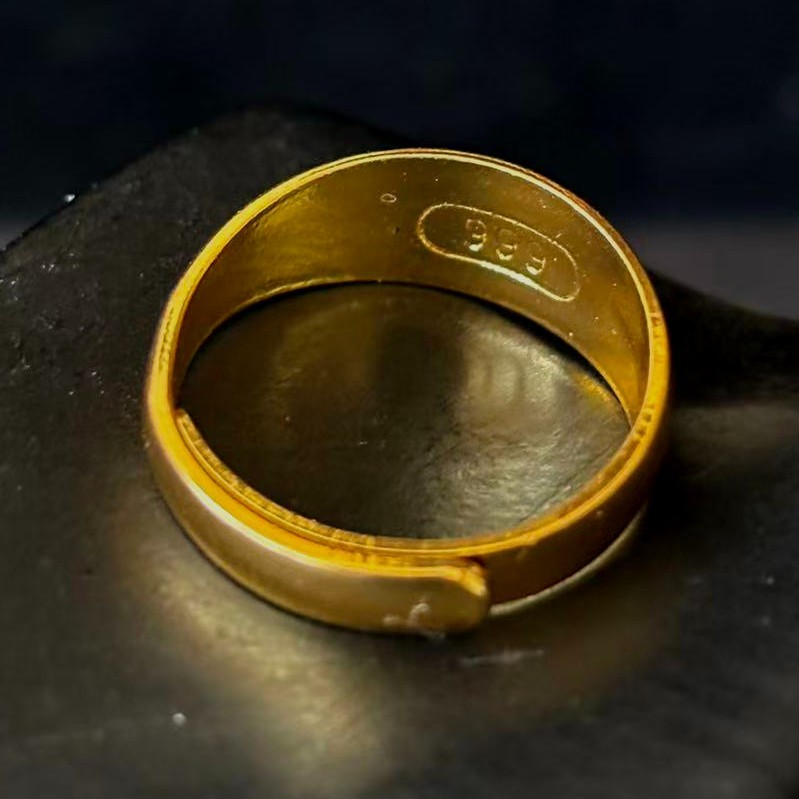 Smooth Band Ring Gold-plated? (NOT SURE) marked ‘ 999 ‘, Size 8 adjustable