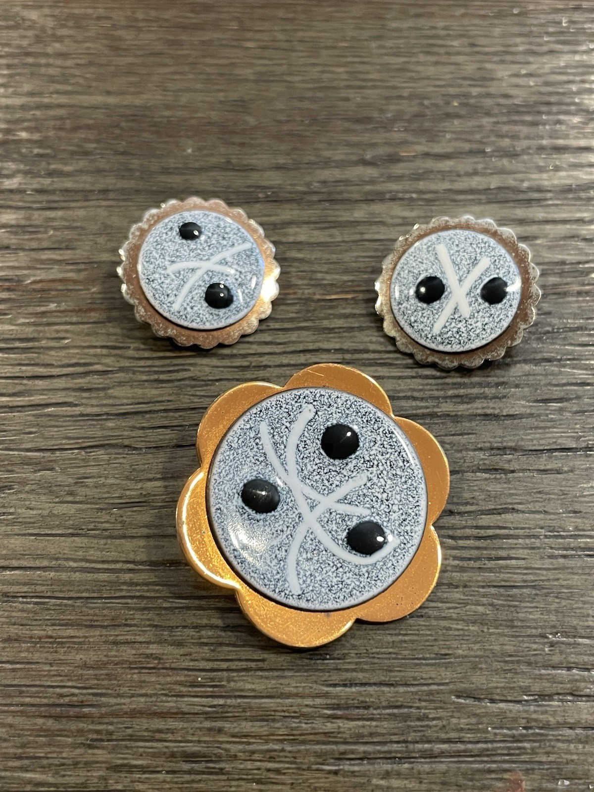 Mid-Century Matisse Enamel Pin and Earring Set in Copper Jewelry-no mark