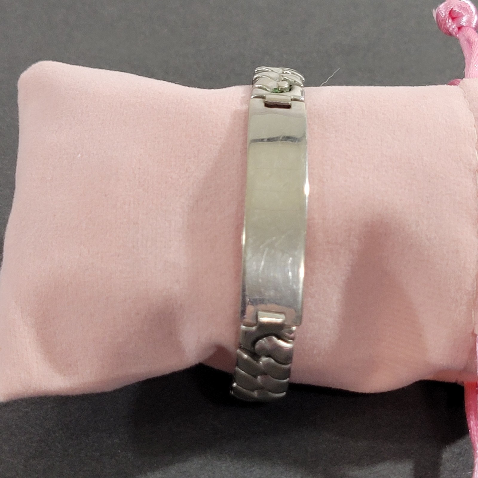 Silver Tone ID Identification Bracelet Unsigned Stretch Nameplate Vintage