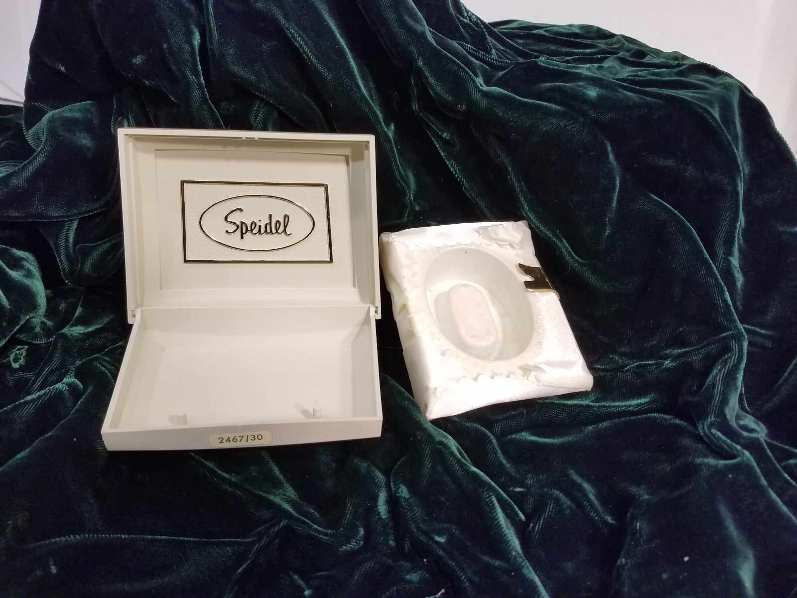 Lot Of 2 Identity Bracelet Speidel Diamond Accent Engraved ID Chain