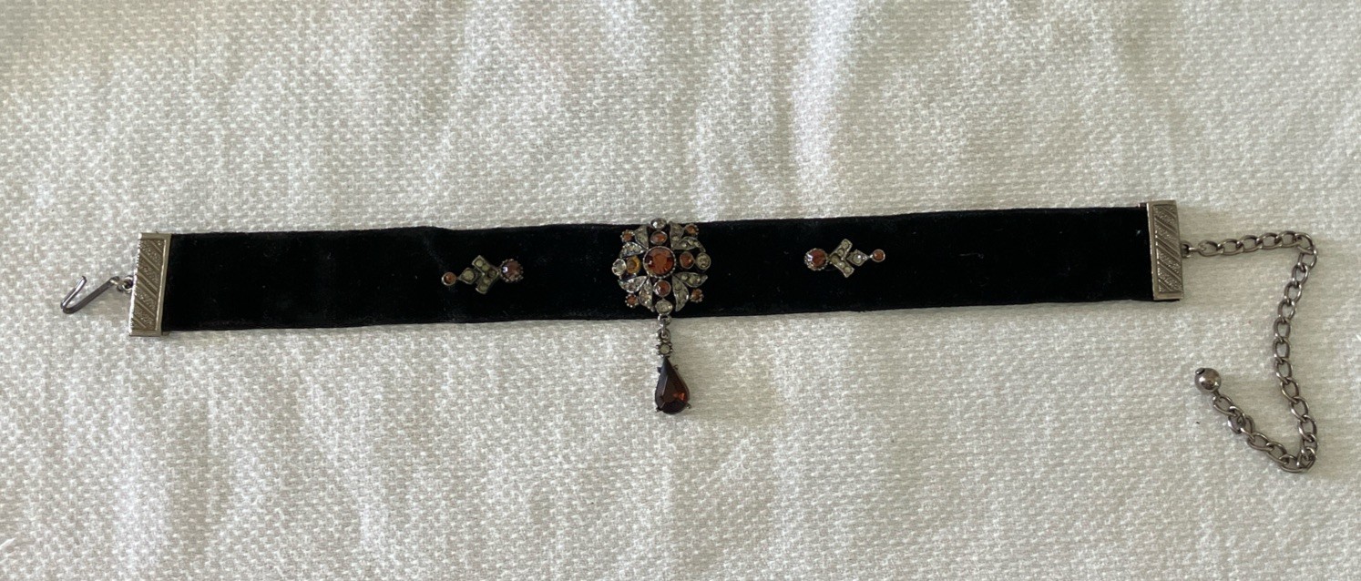 Arthur Pepper Signed ART Choker Necklace Black Velvet with Gun Metal Accents