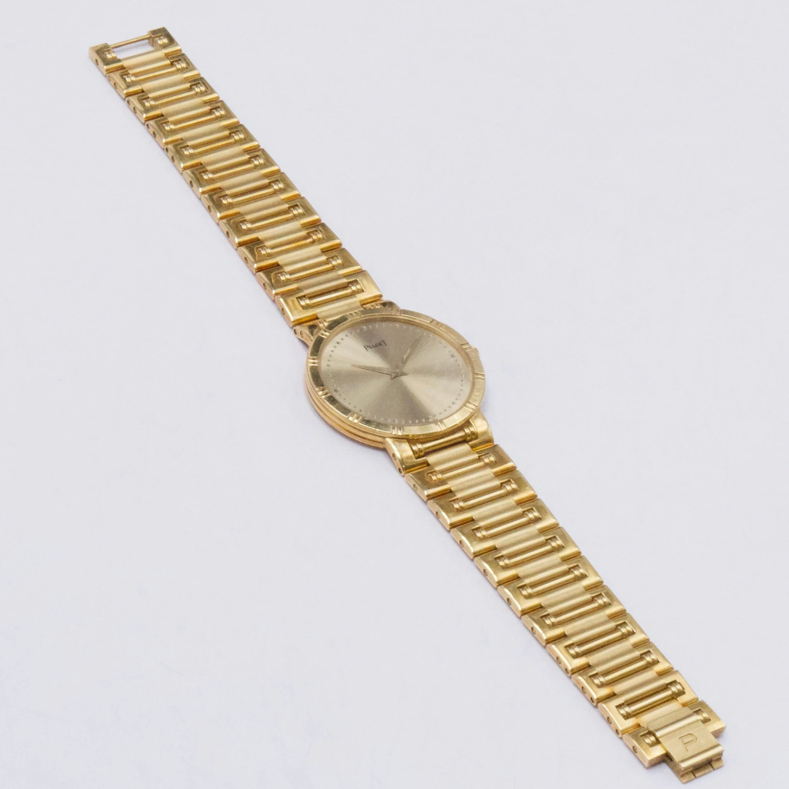 Piaget Dancer 84023 K81 Champagne Dial 18K Yellow Gold Ladies Watch