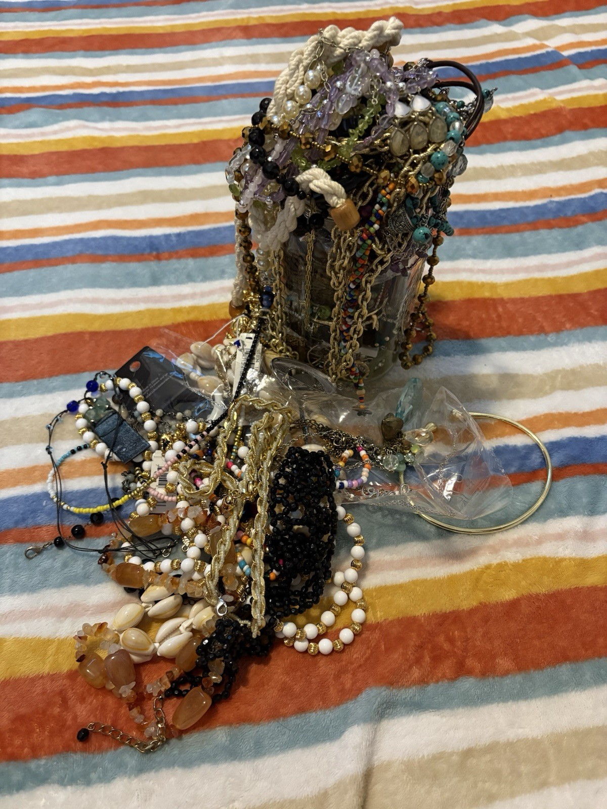 Vintage/modern Jewlery Bundle 100+ Pieces All Wearable