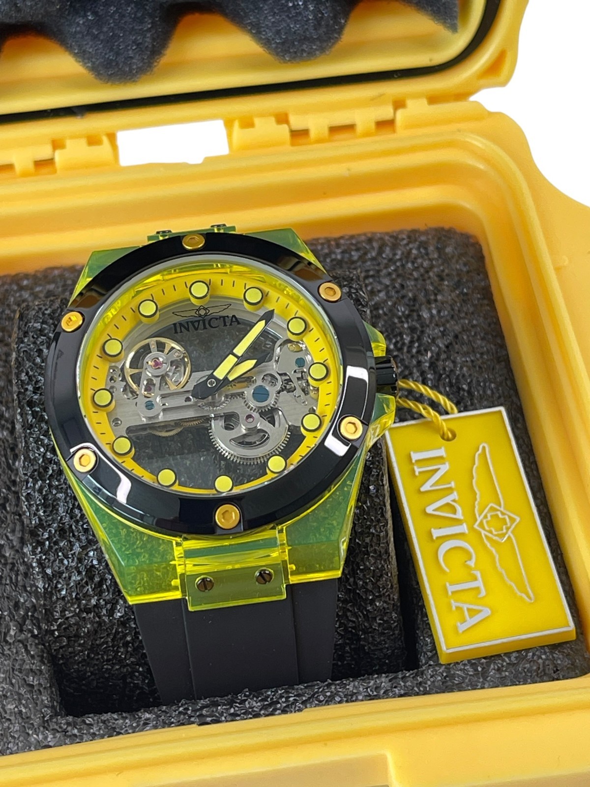 Invicta Speedway 44398 Men’s Automatic Yellow Polycarbonate Watch $1095 w/ Case