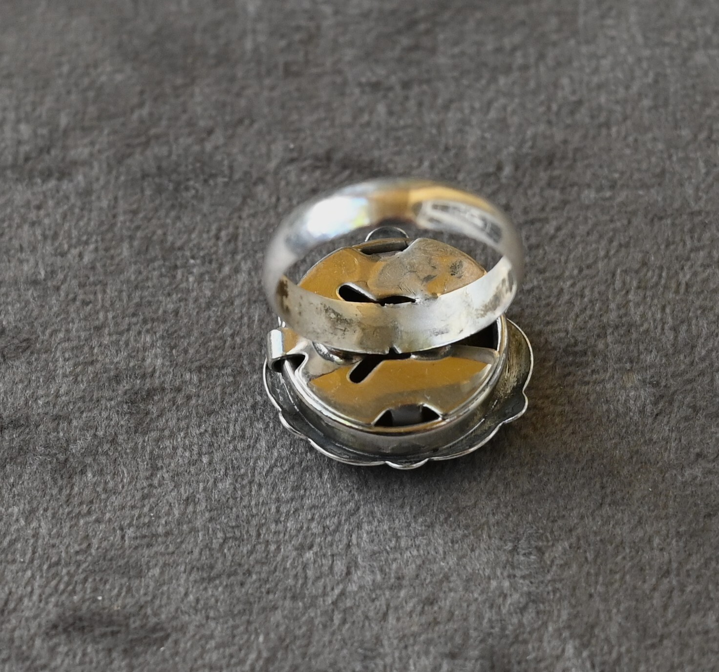 Unique Navajo Button Cover Ring by Davin Benally Sterling Silver 5.8 grams