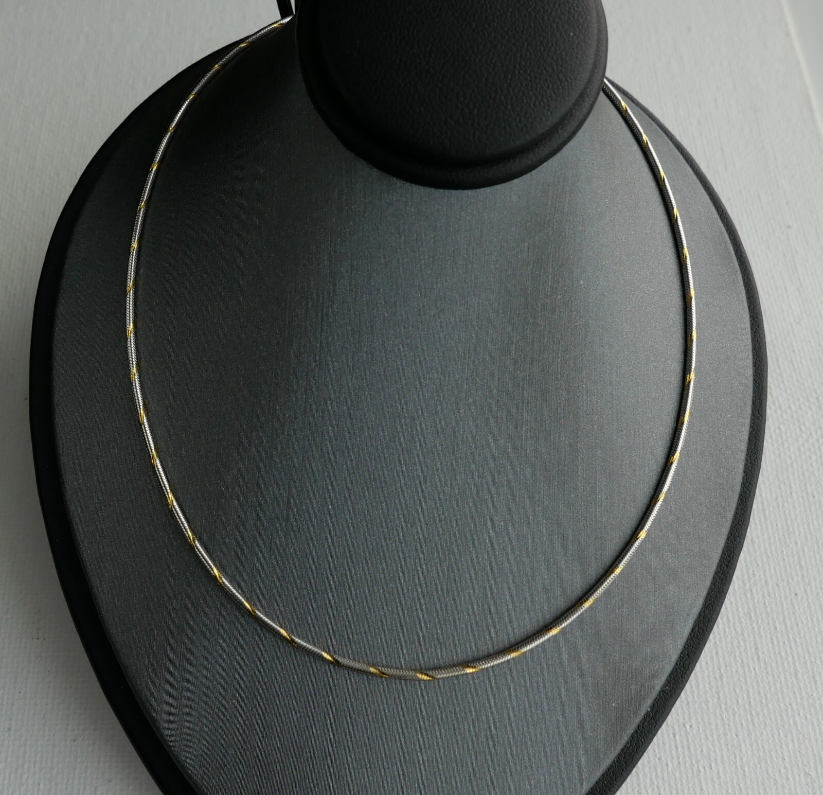 14K SOLID GOLD ITALIAN 2 TONE SNAKE CHAIN 18 INCHES LONG 1.3 MM THICK