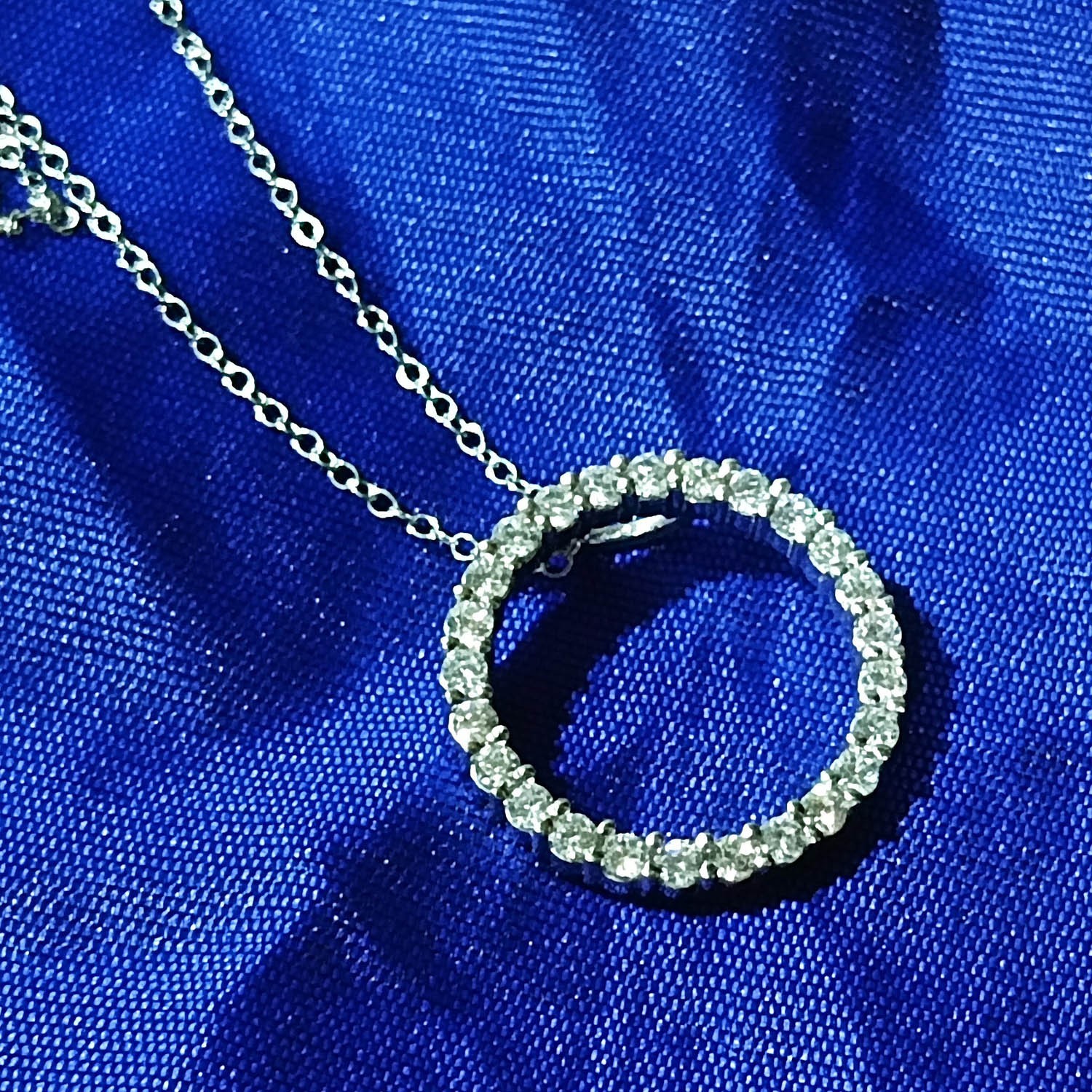 2.0Ct Simulate Diamond Round Circle Pendant Necklaces in 14k White Gold Plated