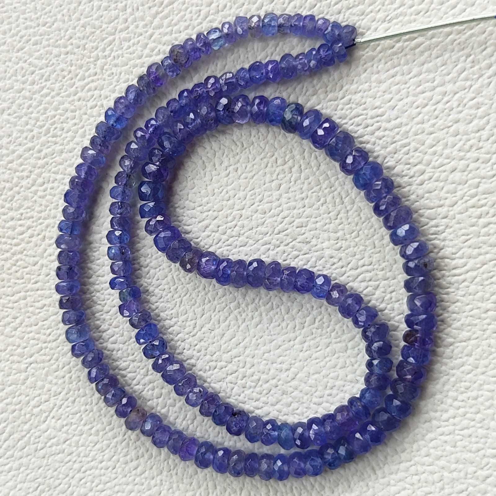 Tanzania Tanzanite Gemstone Beads Faceted Rondelle Shape 4.5mm-6mm 16″ Strand