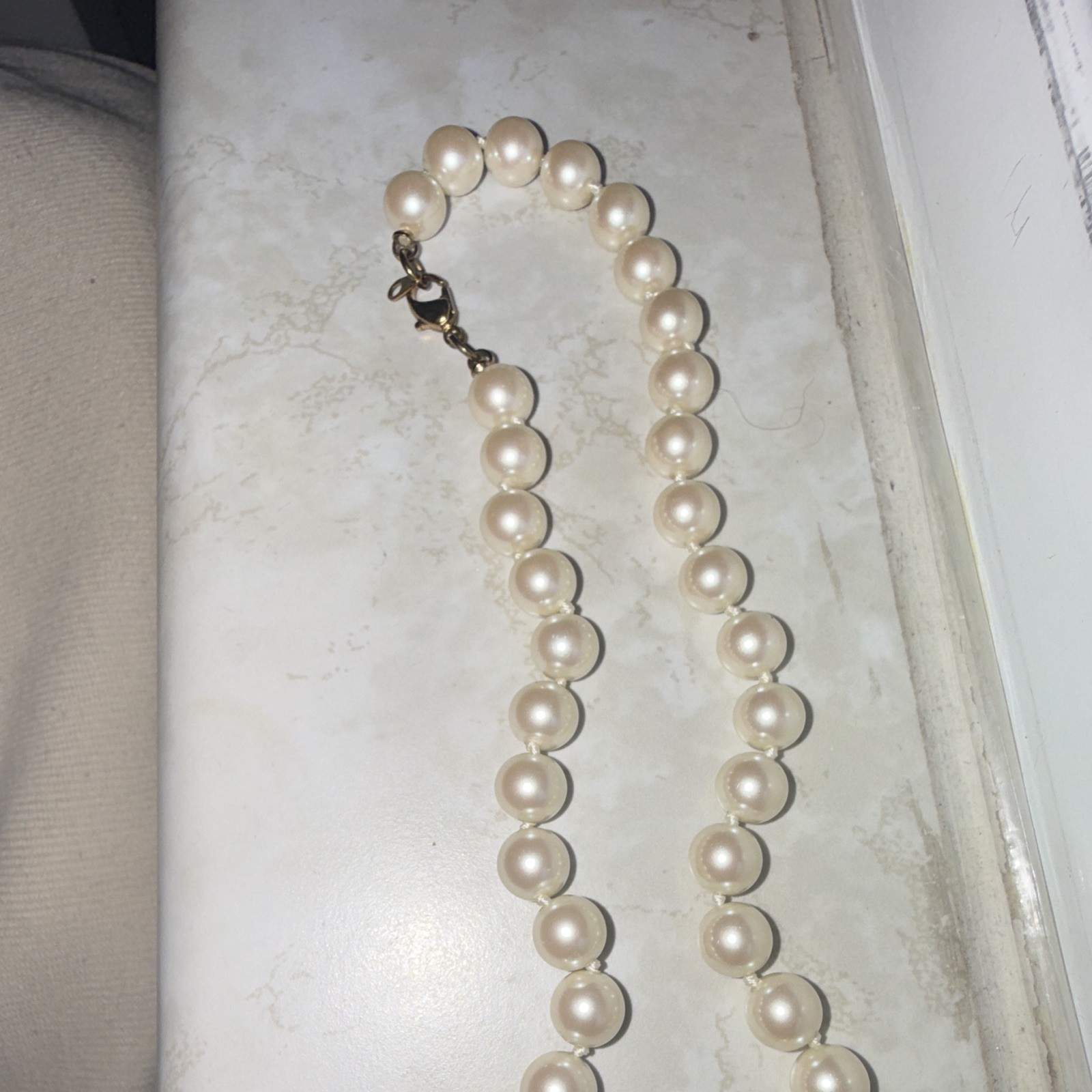 White Round Pearl Beaded Strand Necklace, Ball/Bead Chain, Spring Ring Clasp