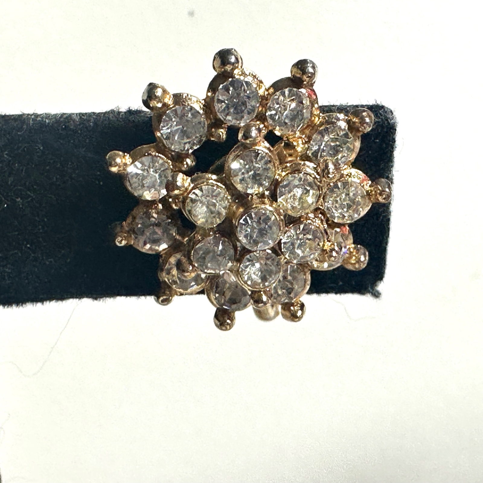 Clear Rhinestone & Gold Tone Screw Back Sparkly Earrings Retro Old Money Look