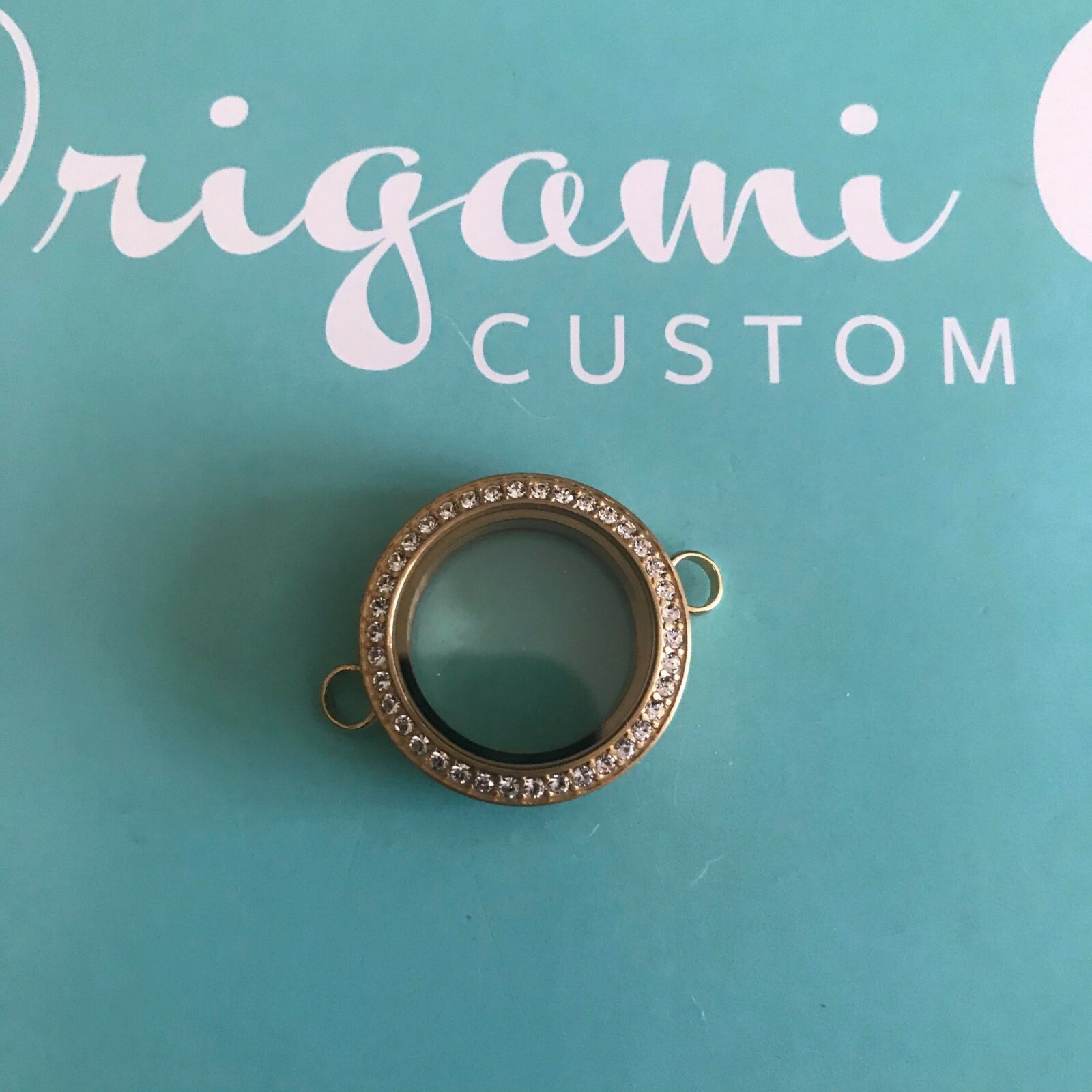 Authentic Origami Owl Medium Gold w/Crystal Twist Link Locket “New’