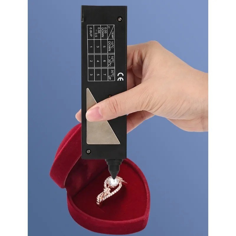 Diamond Selector V2 Portable Diamond Tester with Case & Gemstone Platform