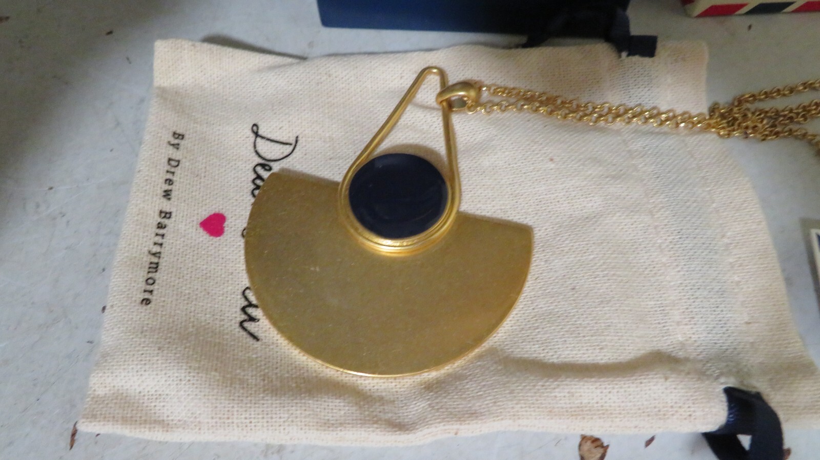 Dear Drew by Barrymore Soho Fan Blue Pendant Necklace 32″ Stay In Love w Unknown