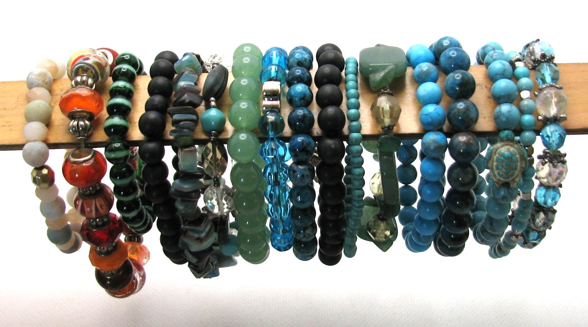 Lot of 17 Vintage Modern Beaded Stretch Bracelets to Wear, Repurpose, Restring