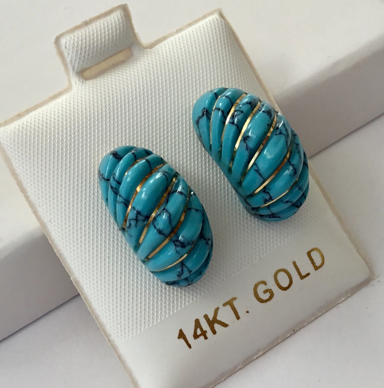 Solid 14K Yellow Gold Natural Turquoise Dome Earrings NEW