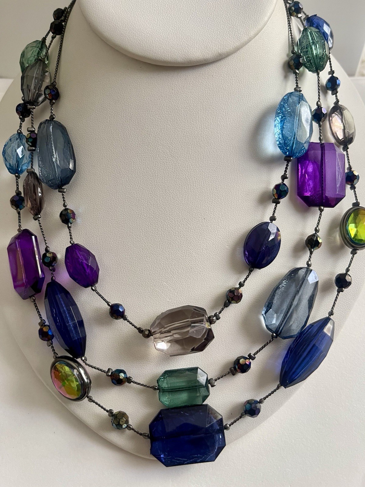 NY & Co Multi-Color Jewel Tone Plastic Faceted Bead Multi-Strand Bib Necklace