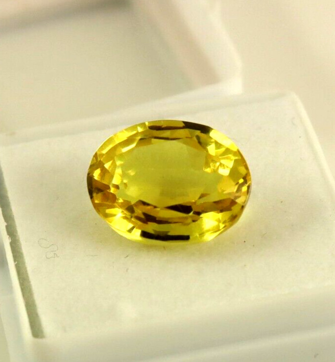 AAA+ Gemstone 9 Ct Yellow Sapphire GGI Certified Loose Gemstone Oval Cut