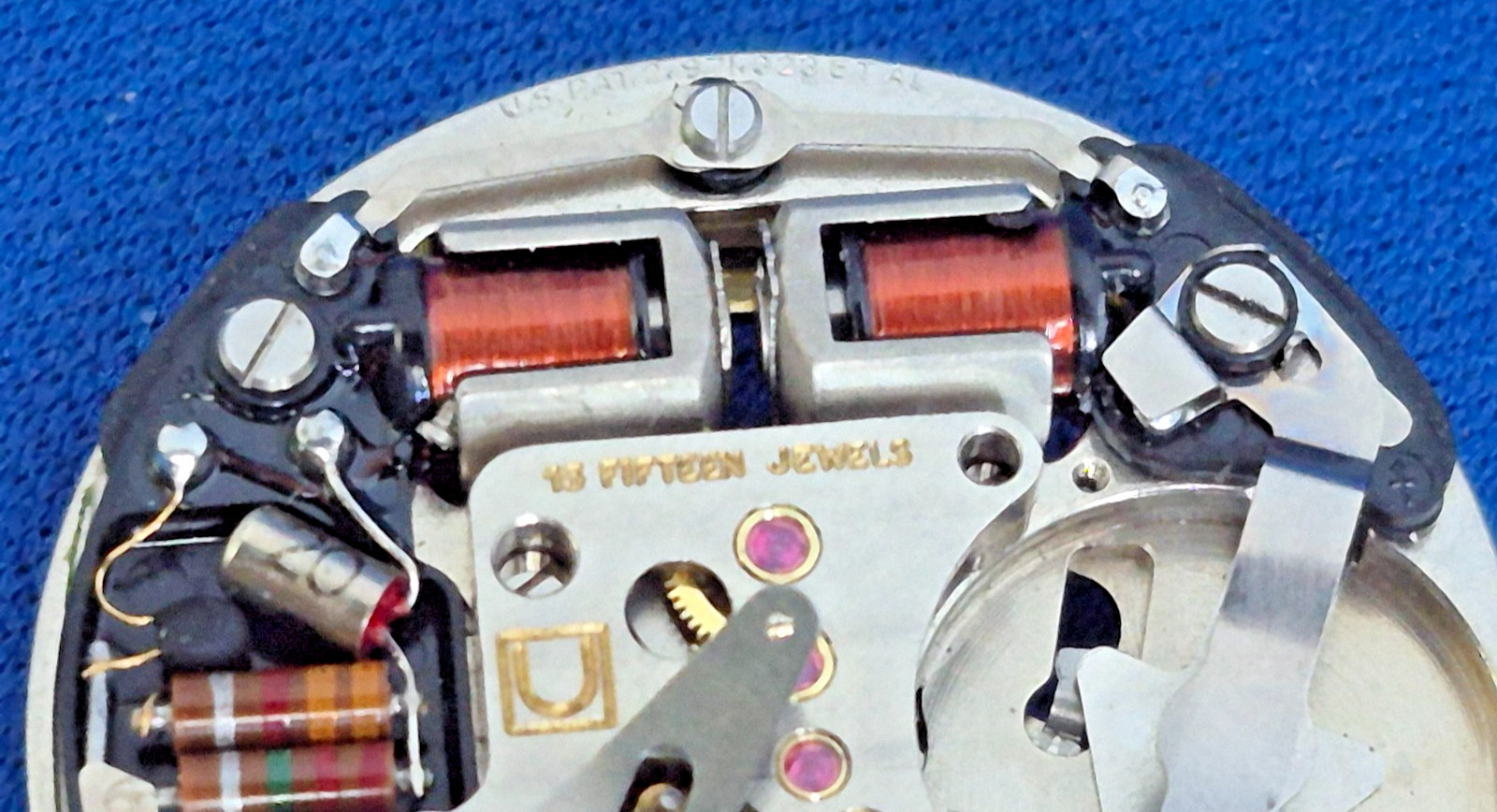 Universal Geneve Unisonic Movement 1-53 parts/repair; untested from a gold buyer