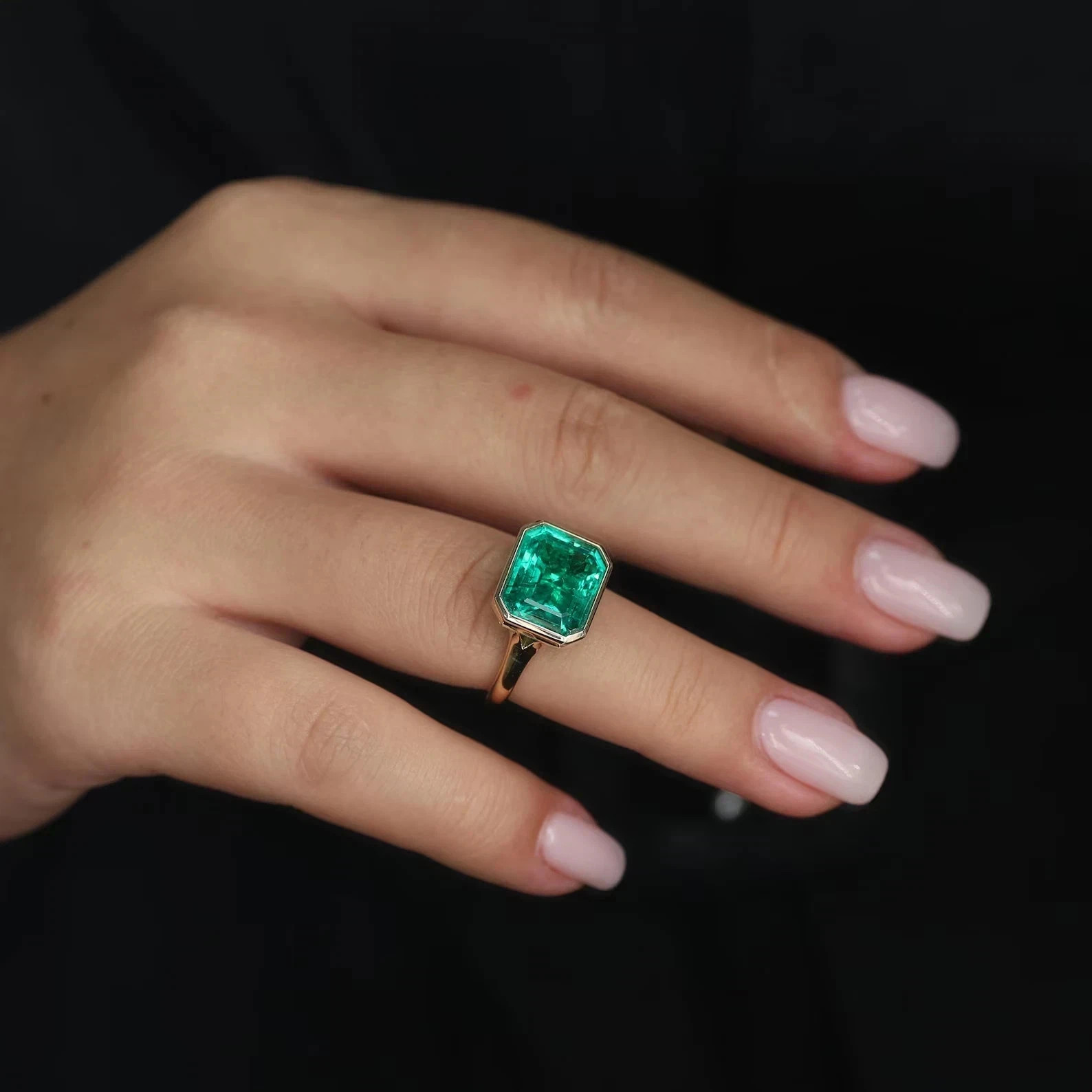 6 CT . Natural Zambia Emerald 14K Solid Yellow Gold Wedding Emerald Ring All Siz