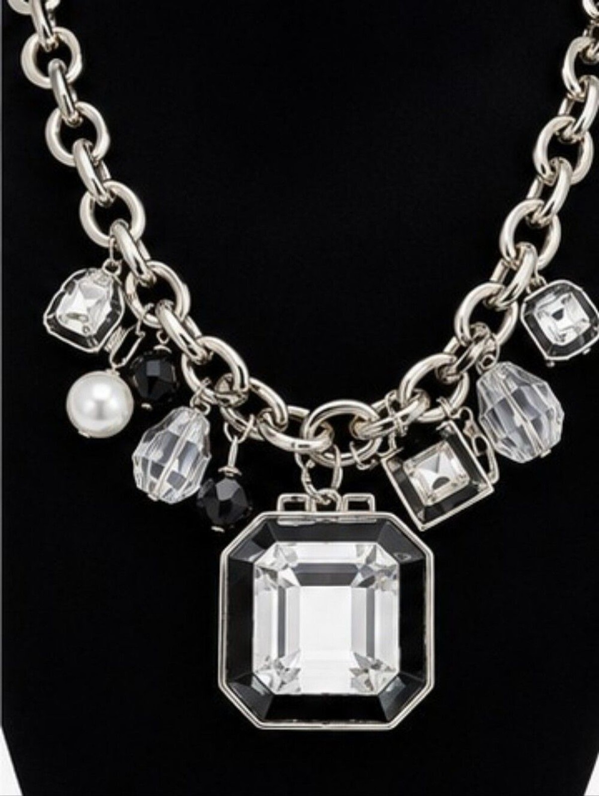 White House Black Market Crystal Statement Necklace Silver Tone Charm Collar WHB