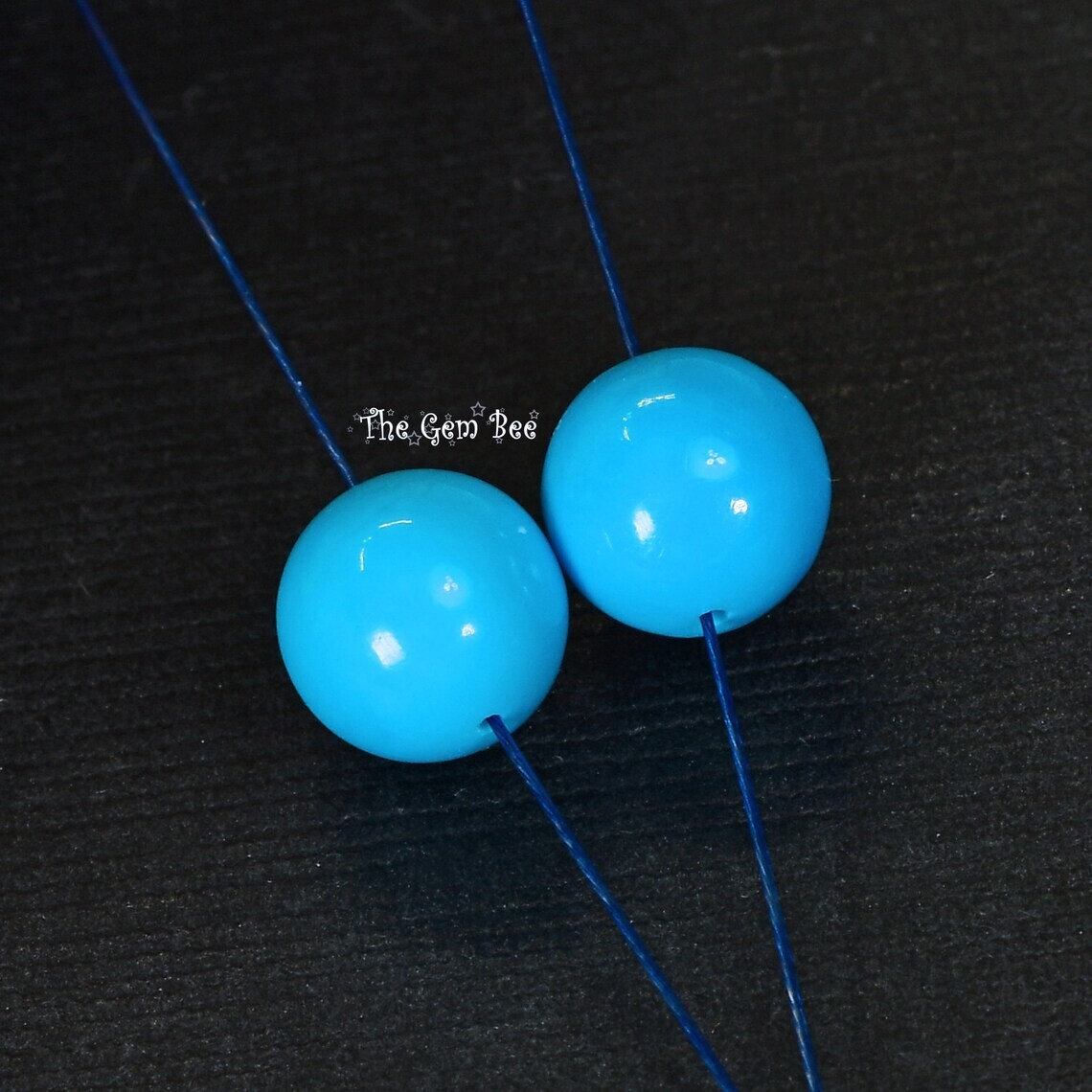 7.8mm Sleeping Beauty Turquoise Smooth Round Sphere Ball Beads PAIR (2)