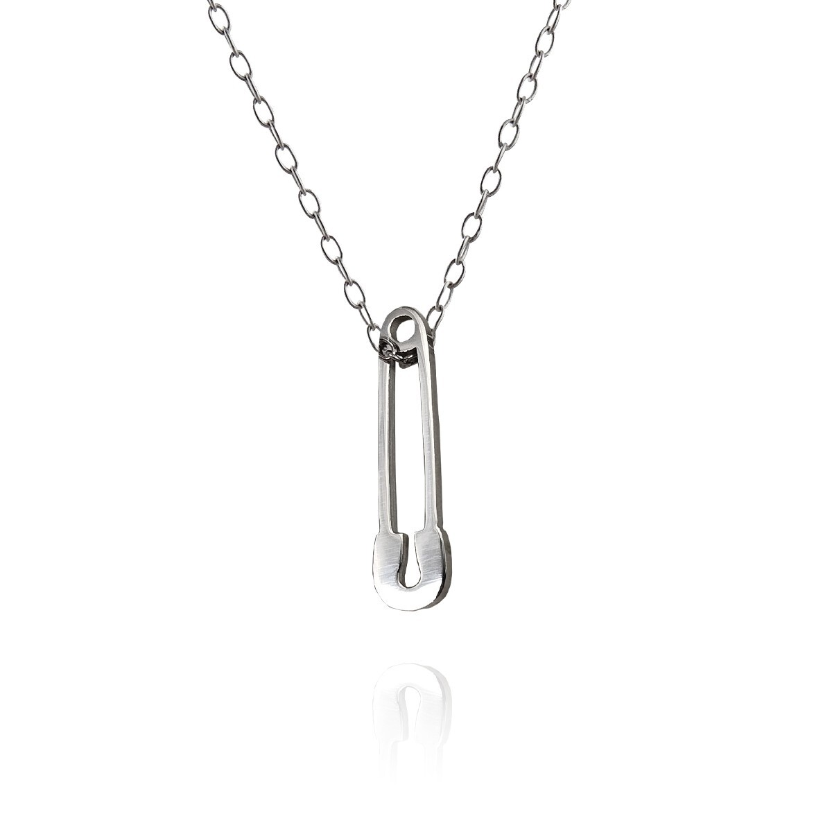 FashionJunkie4Life Stainless Steel Safety Pin Charm with 18″ Chain