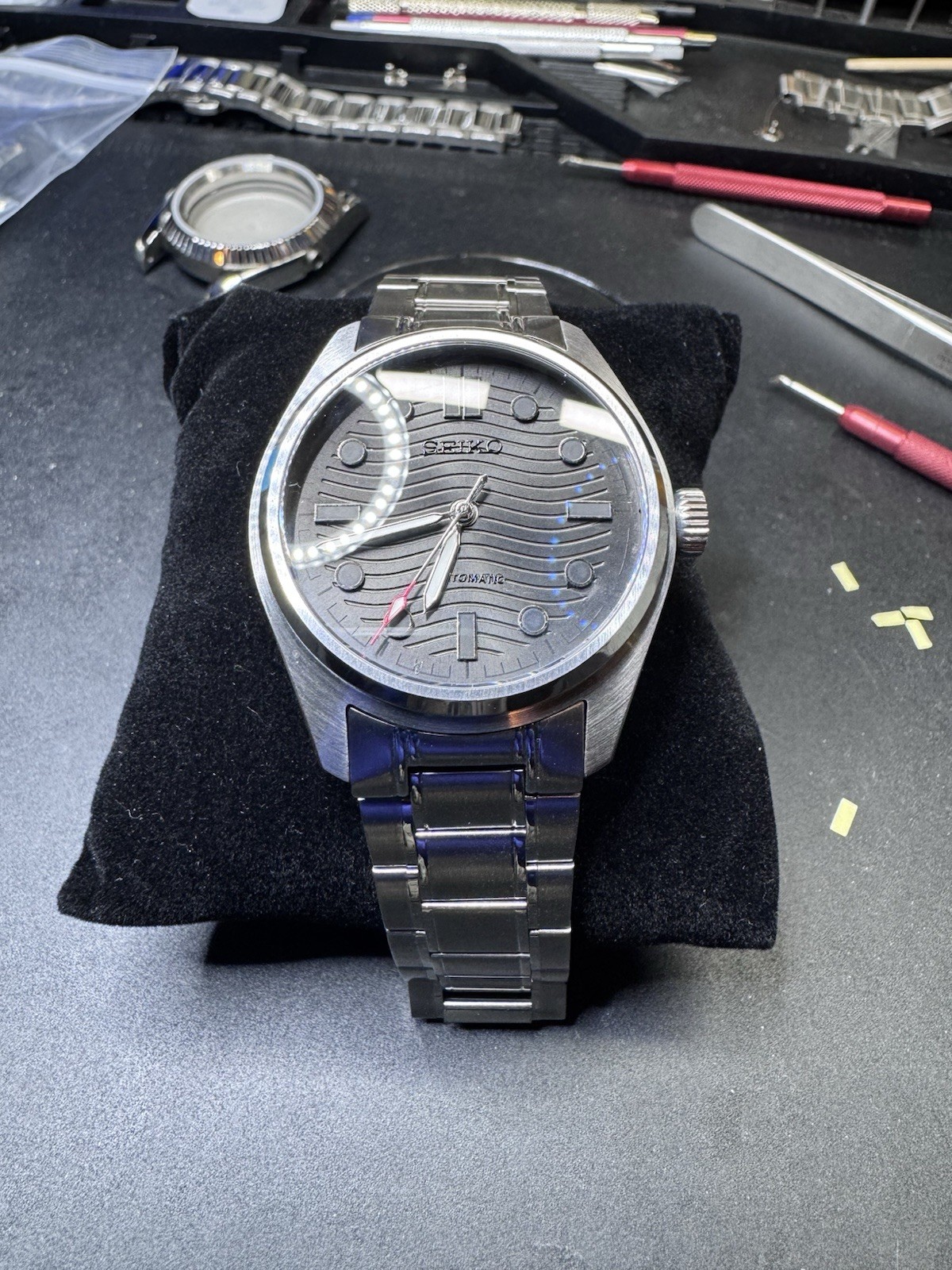 Automatic Self-Winding Gray Dial 40mm Steel Bracelet Watch
