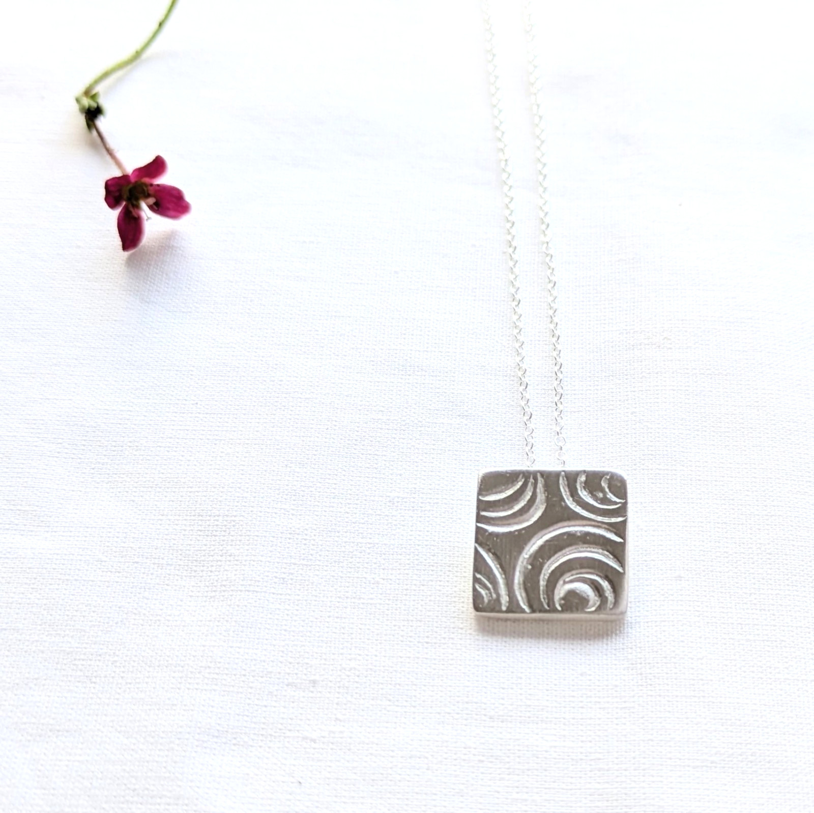 Handmade UK 999 Fine Silver Concentric Circles 15mm Square Pendant Necklace Gift