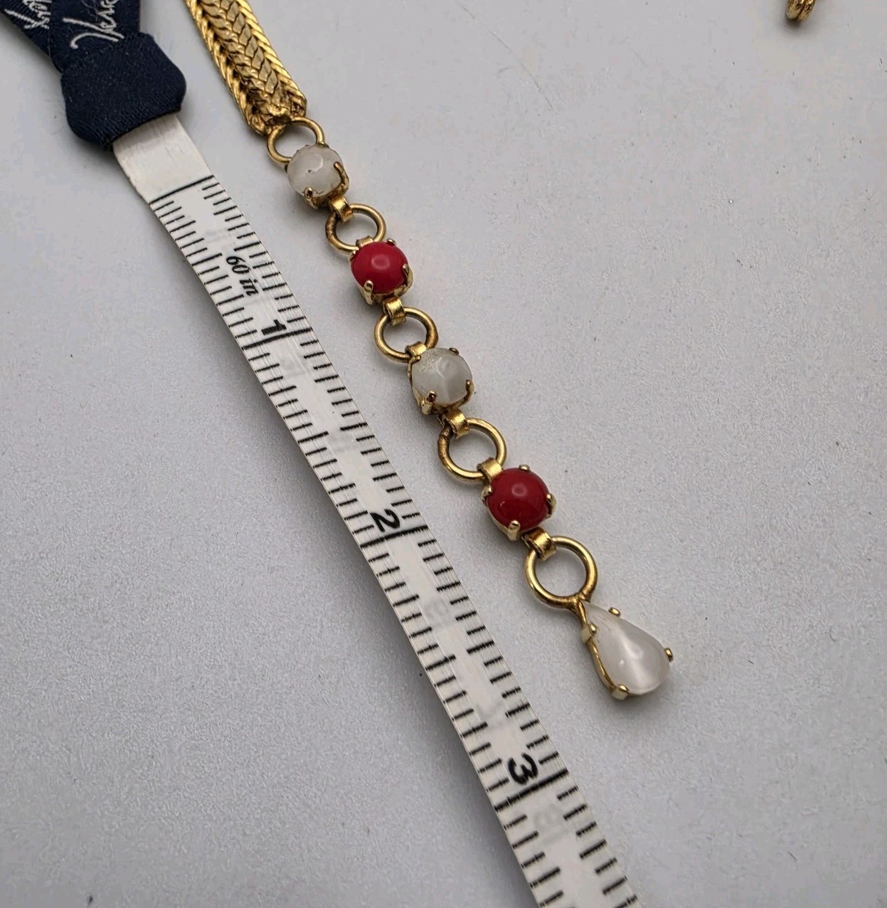 Vtg V Neck Chevron Thick Semi Rigid Chain Necklace Gold Tone 17″ READ 7.8mm