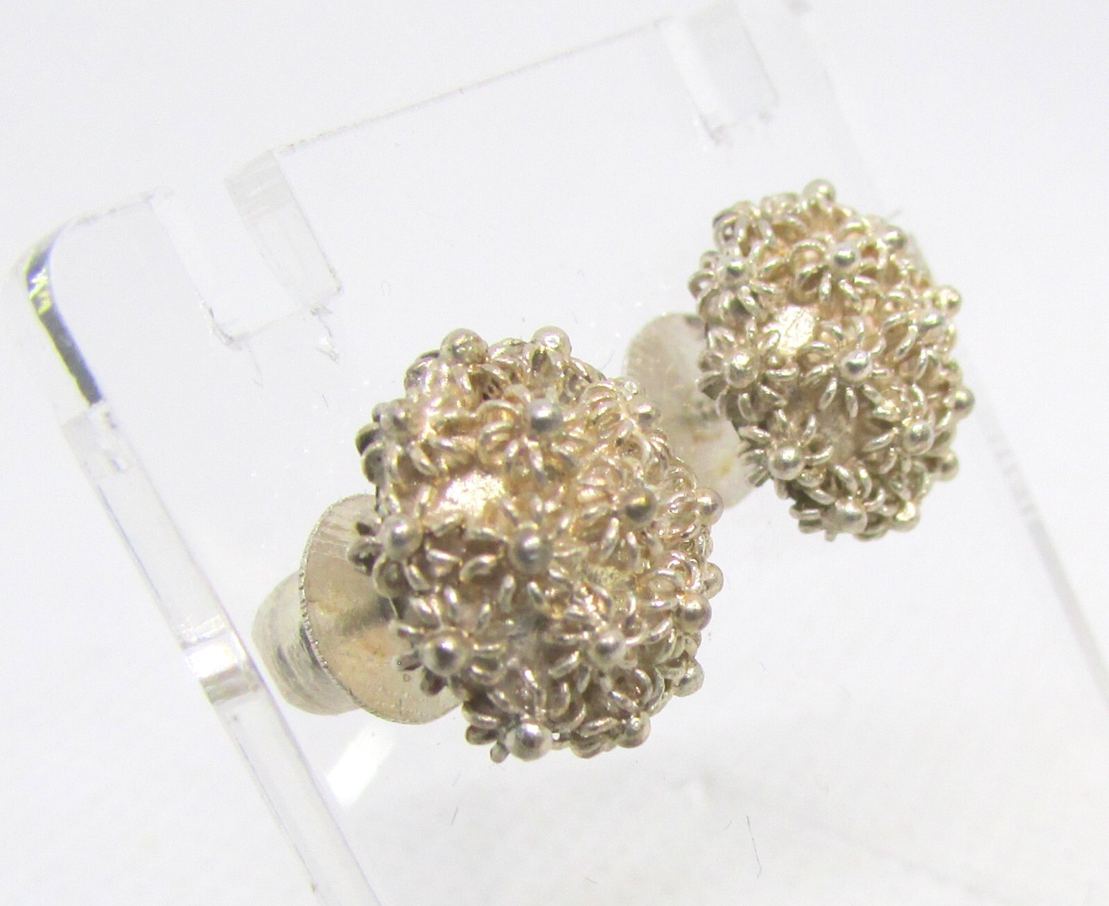 925 Sterling Silver Filigree Flower Screw Back Pierced Earrings 12MM – 2.8G