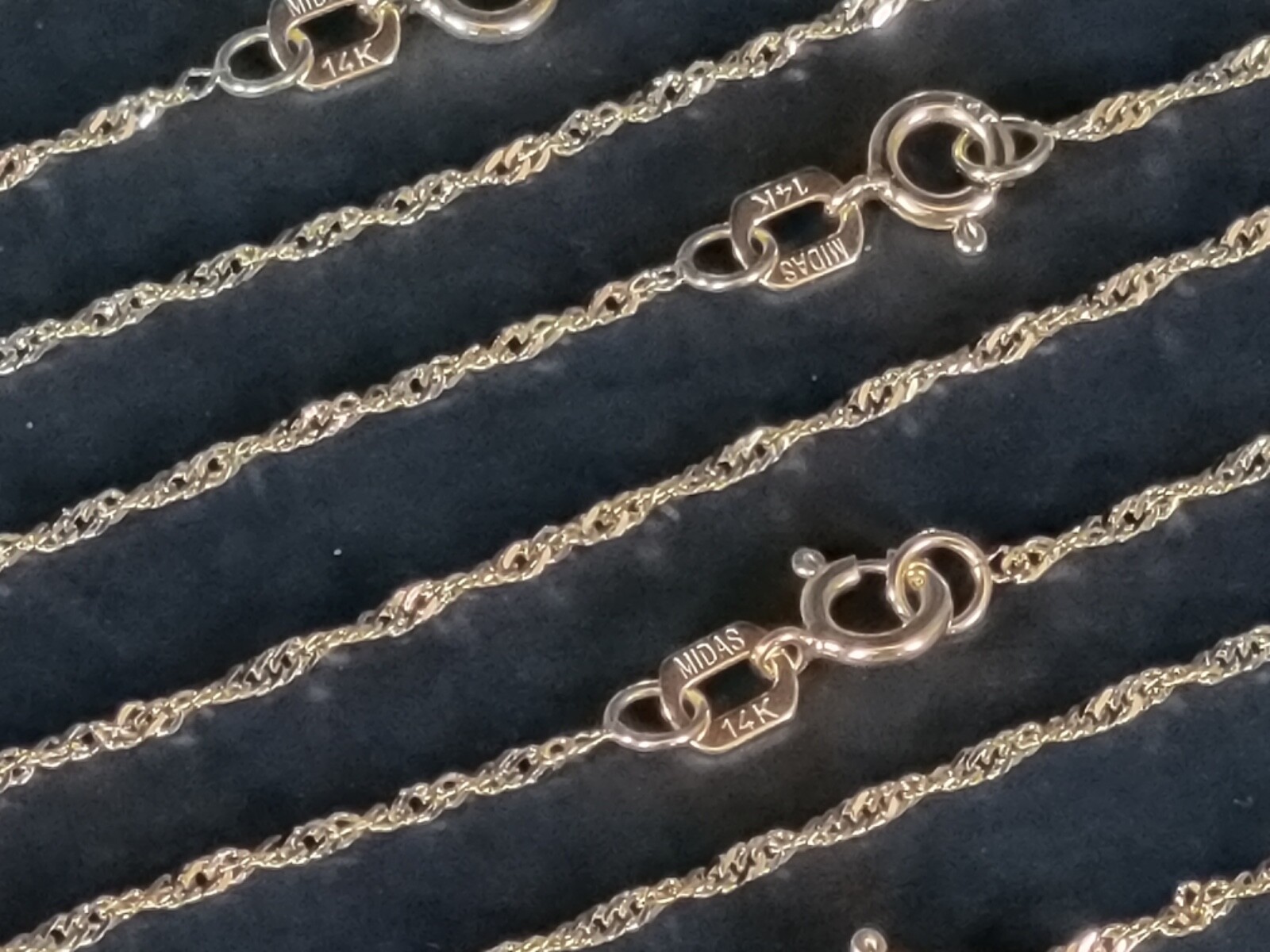 Singapore Chain 14 k Solid Yellow Gold 1.3 mm Diamond Cut Necklace 16″ – 24”