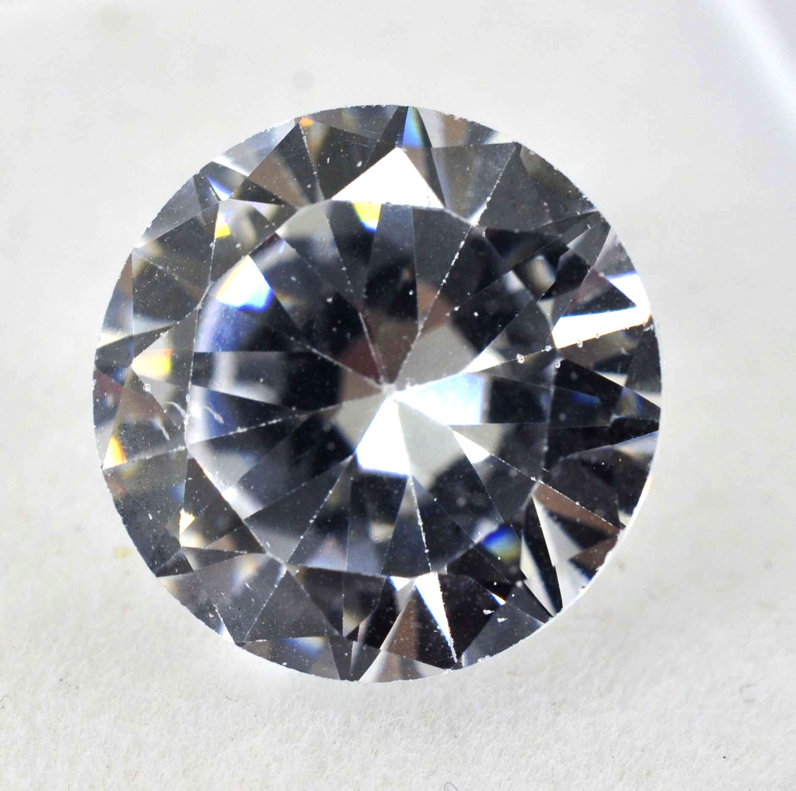 Natural White Zircon Round Cut 11.15 Ct Cambodian GIE Certified Loose Gemstone