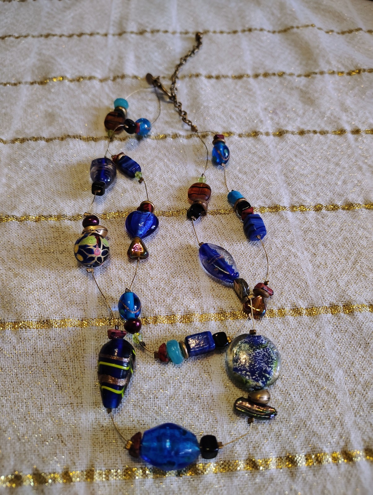 Chico’s Signed Blue & Gold Glass Beaded Necklace Adjustable Cable Chain Lobster