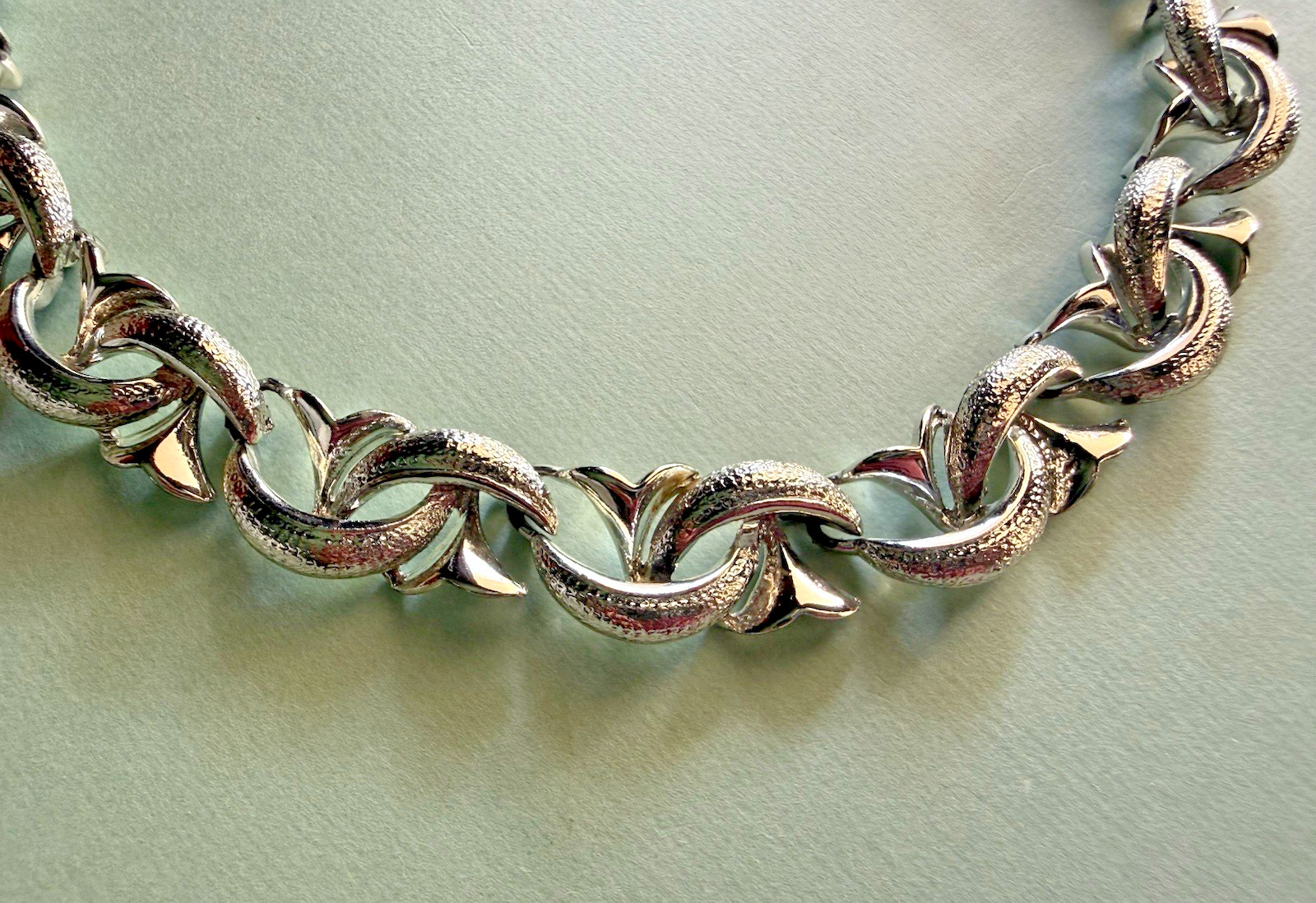 Vintage Signed Coro Chunky Textured Glossy Silver Choker Chain Estate Necklace