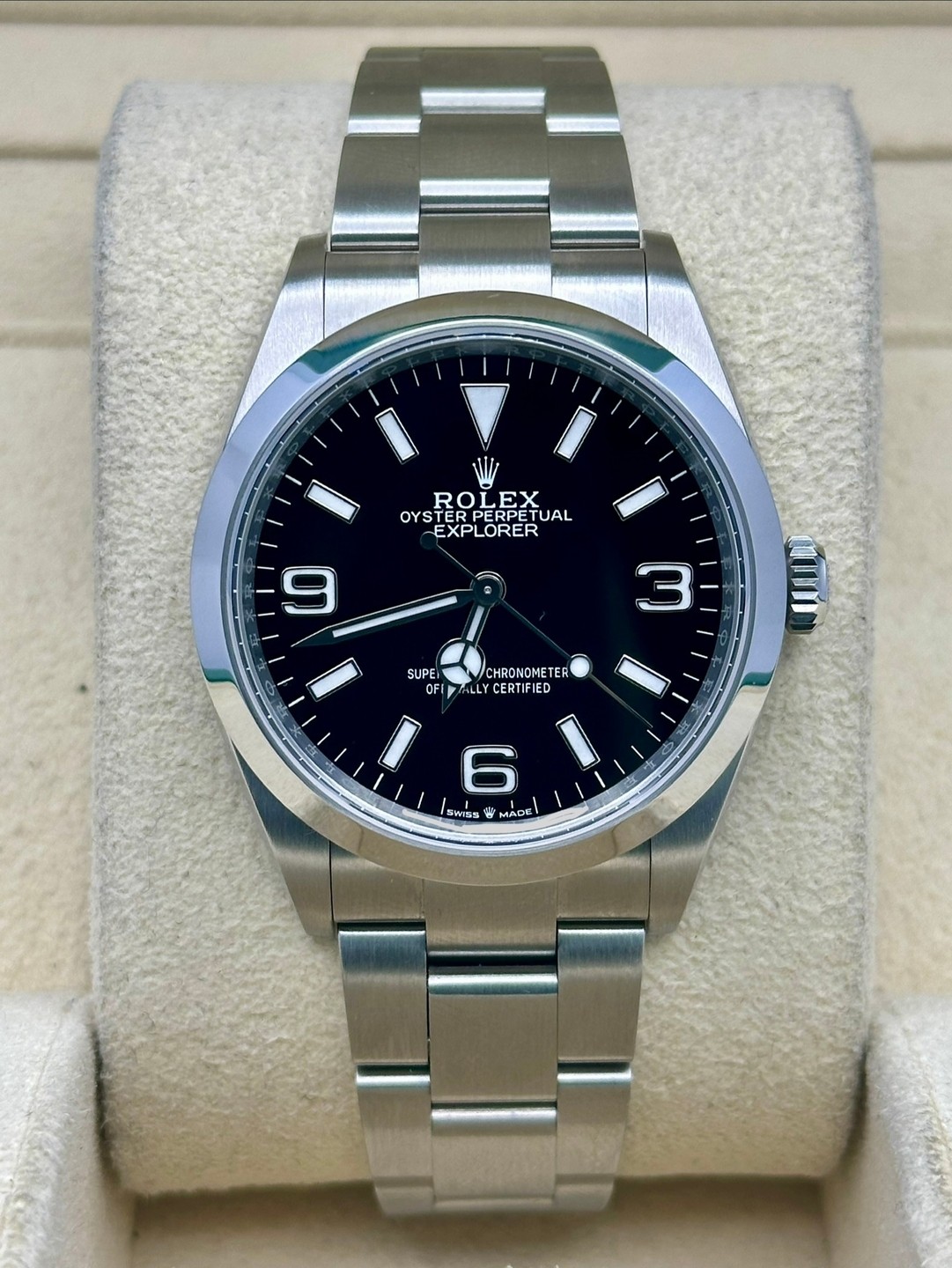 Rolex 124270 2024 Black Dial Box & Papers
