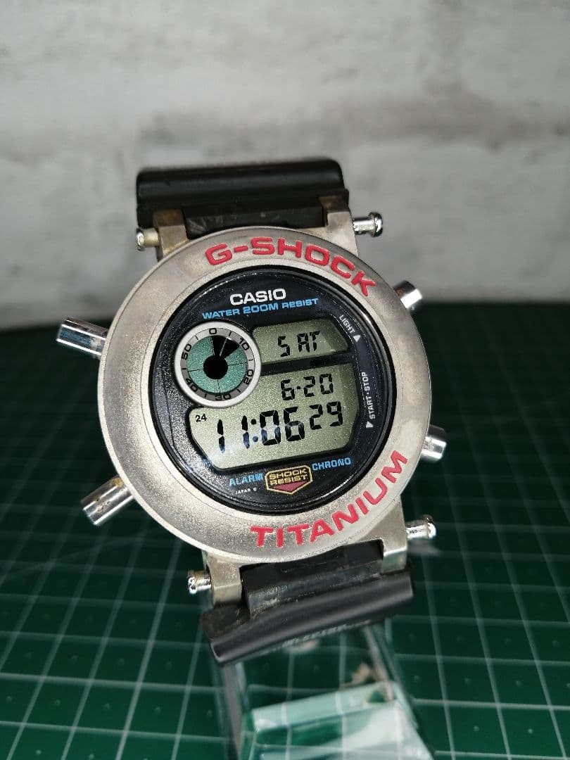 Casio G-Shock DW-8200, new battery, Frogman model, cleaned.