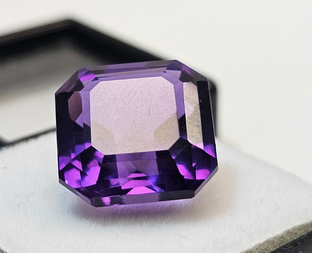 Asscher Cut 10+ Ct Purple Colour Amethyst Natural Loose Gemstone For Ring Making