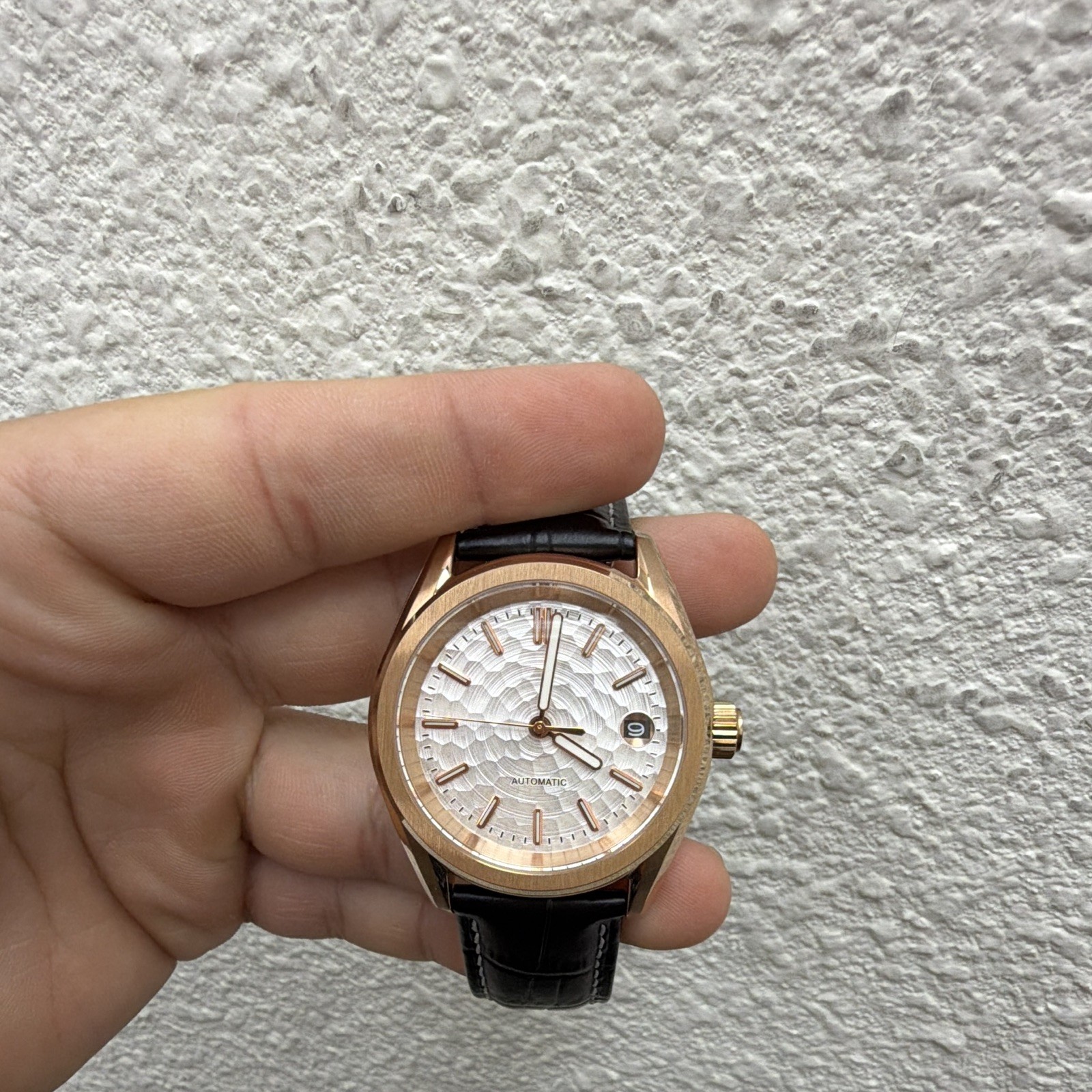 Men’s Automatic Wristwatch Rose Gold Tone White Dial Date Black Leather Strap