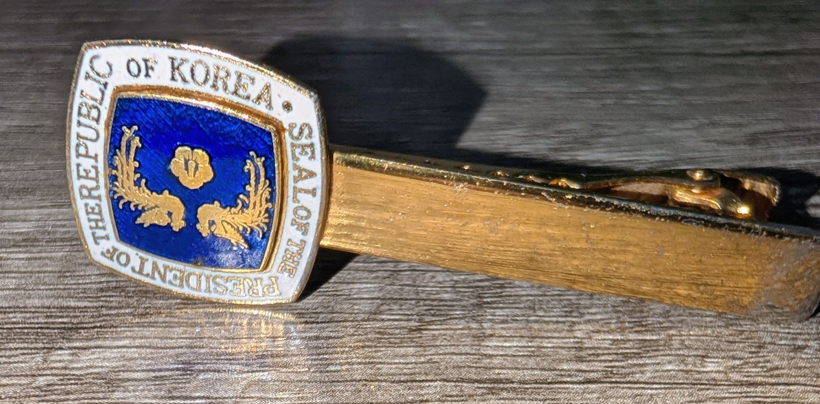 President of Republic of South Korea Seal Gold Tone Enamel Phoenix Tie Bar Clip