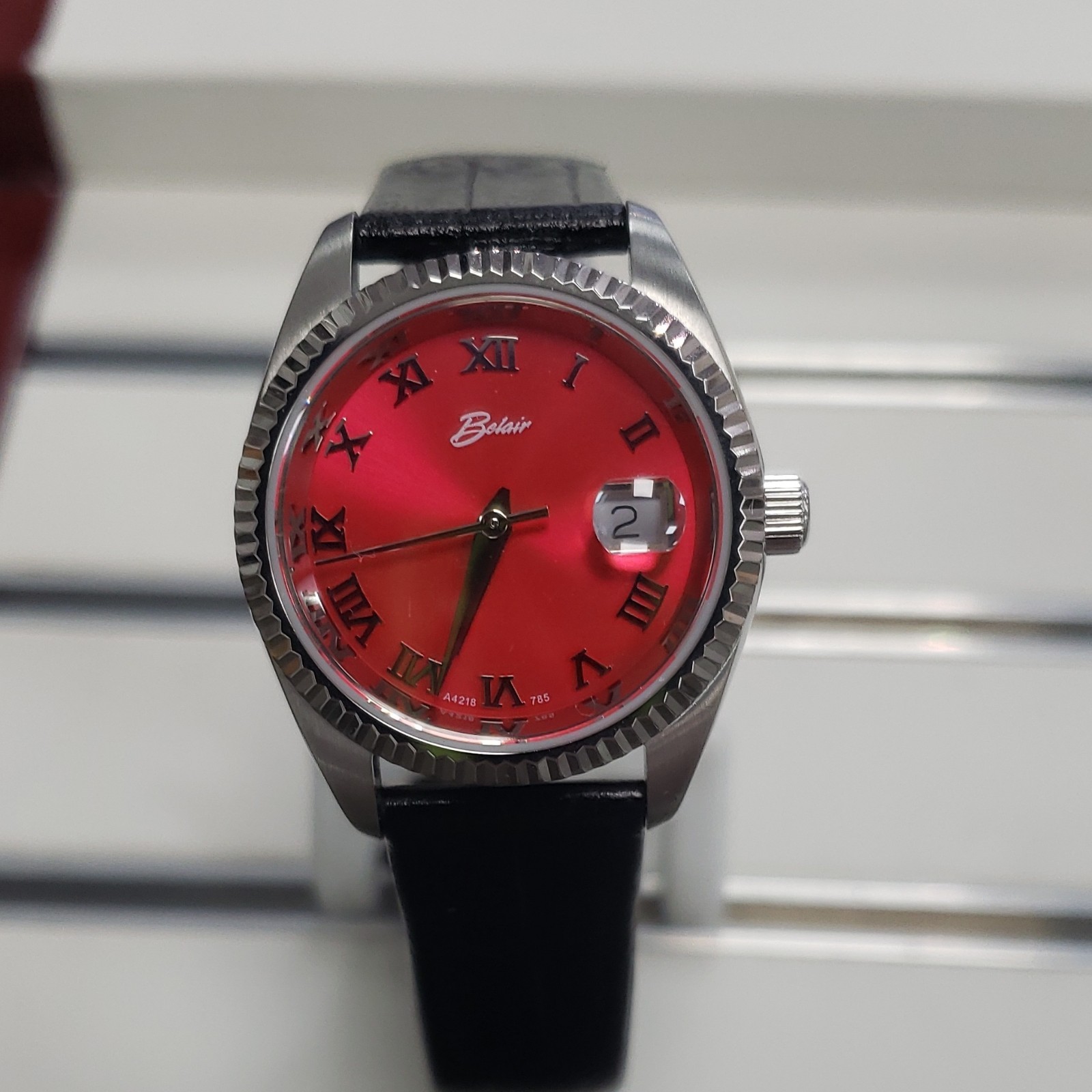 Belair Quartz Analog Wristwatch Red Dial