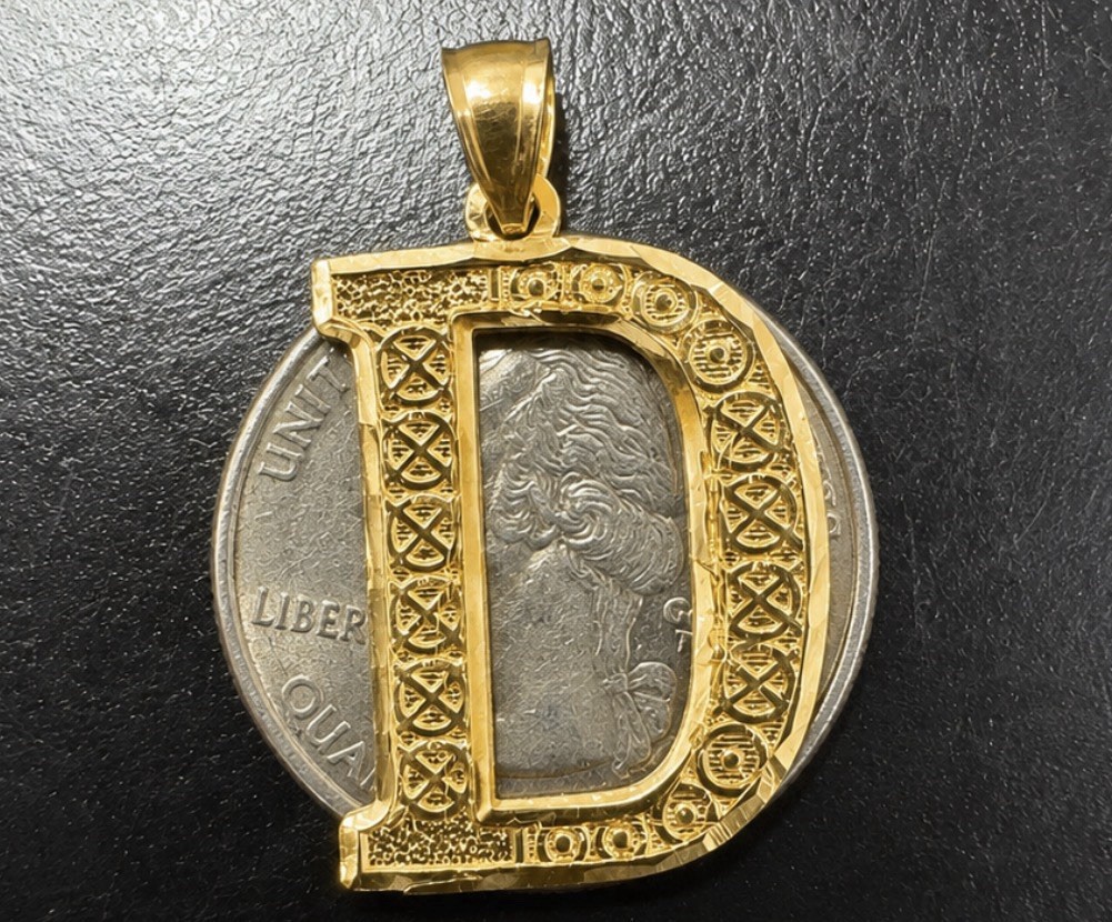 10kt Gold Letter d 1.6gms