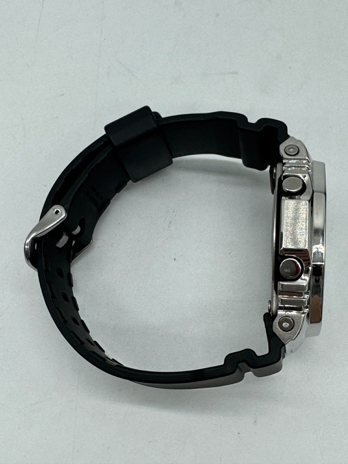 Excellent Condition Working Casio G Shock Protection GM 2100 QZ Analog GM-2100RW