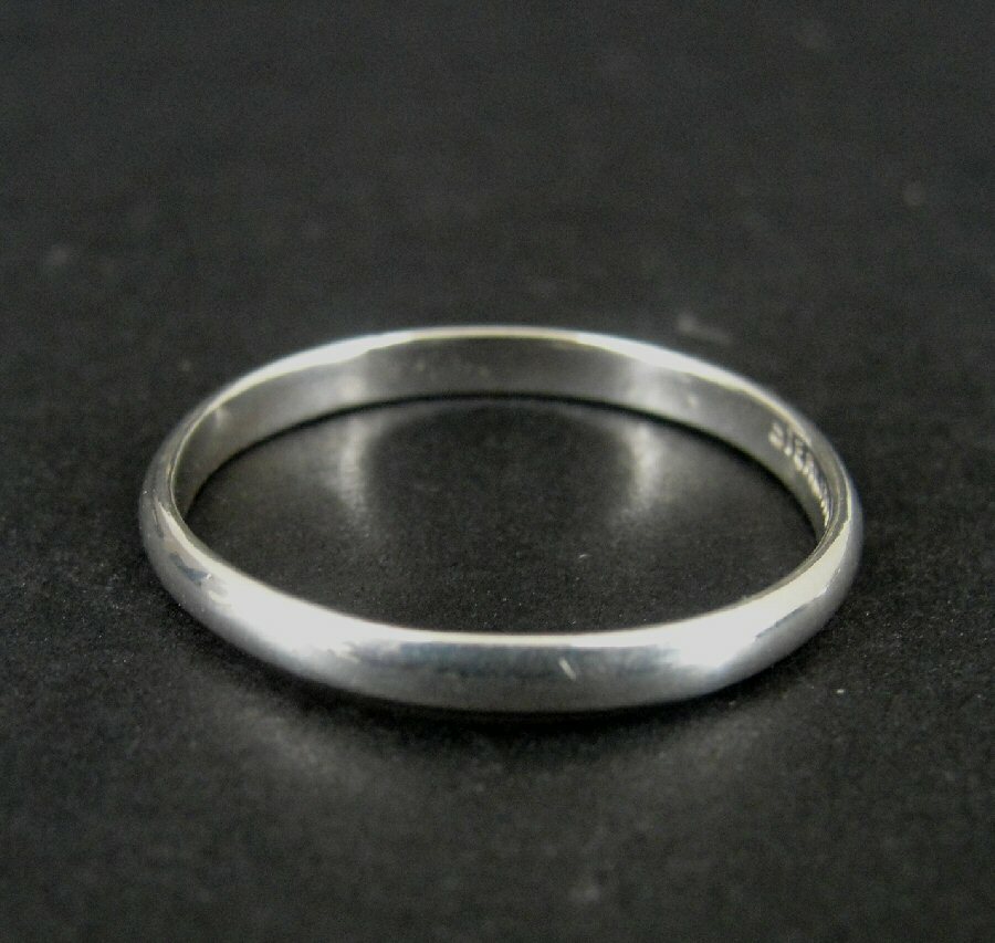 Ring Silver Band Sleek Smooth Stackable Sterling 925 Size 9.25 Band Ring 9 1/4