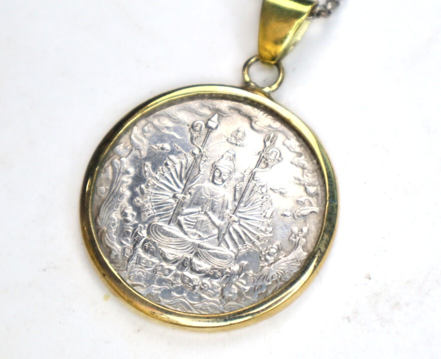 Tibet Silver Ancient Buddhist Heart Sutra Coin Pendant 25gram Coin diameter 40mm