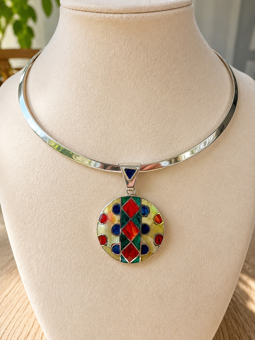 Handmade Peru 950 Silver Pendant Natural Stone Shell Inlay Artisan Round 1″